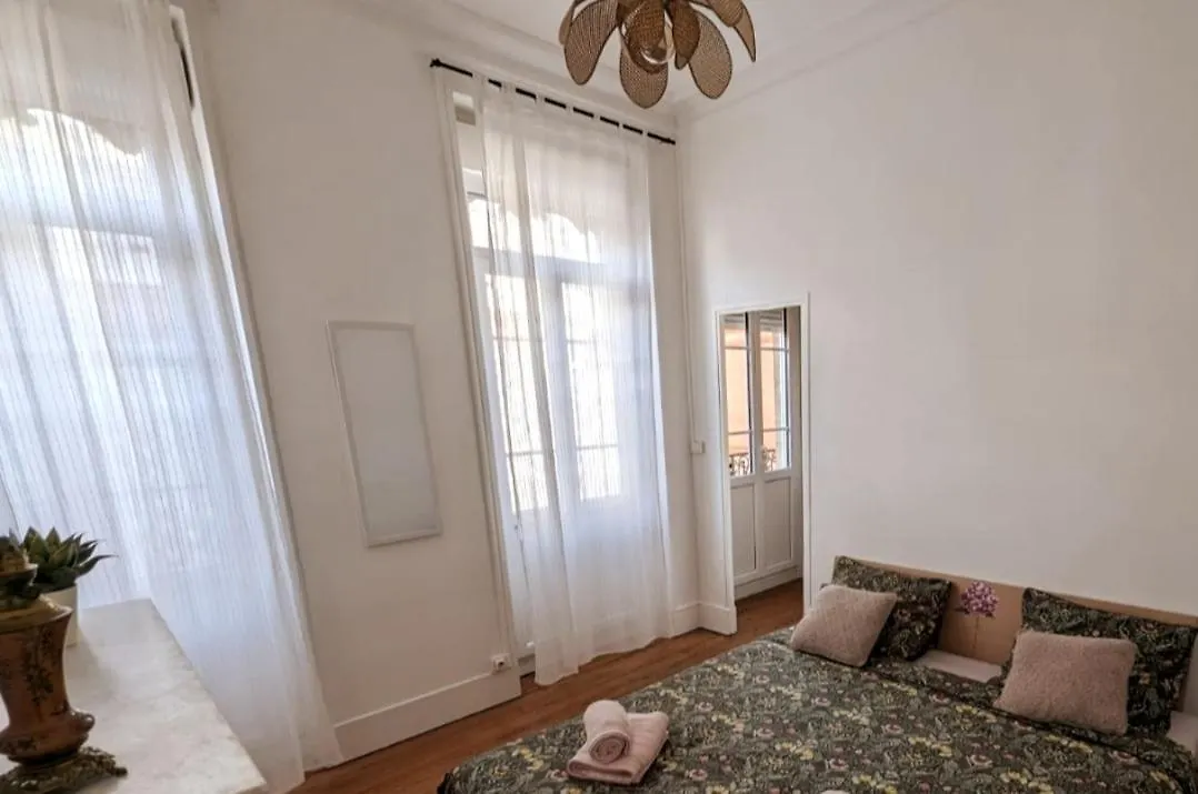 Apartment La Casa De Las Flores Toulouse France